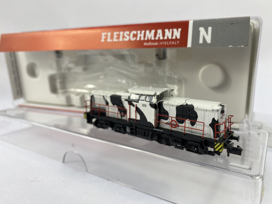 Fleischmann, Écartement N, 1/160ème, Locomotive Diesel électrique  Série 1001 BTE Weserbahn. Réf 721004. NB