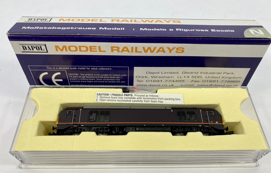 DAPOL, Écartement N, Grande Bretagne - Locomotive Class 67, «Dummy» 67005 EWS ROYAL – non alimentée, Réf ND 101K, NB