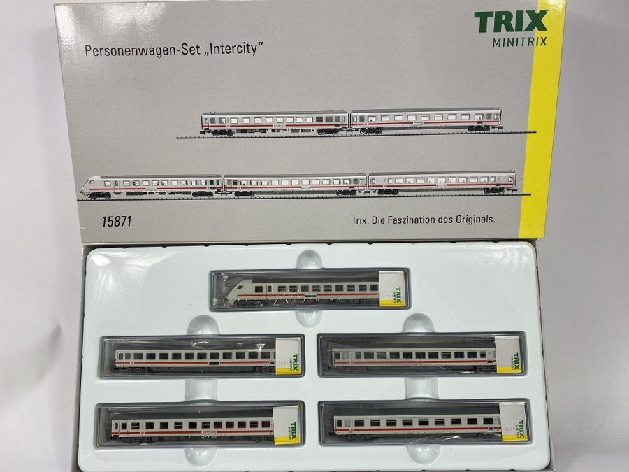 MiniTrix Écartement N, Germany – coffret contenant une rame 5 wagons (voyageurs, bistrot, etc..) de la DB 