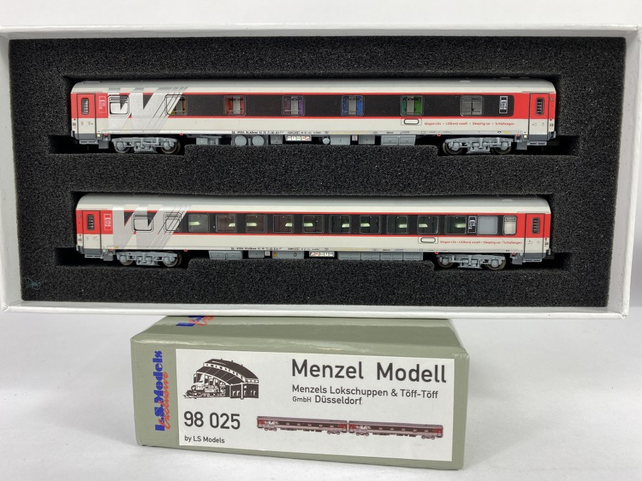 LS MODEL, Écartement N, Coffret contenant 2 wagons lits, série exclusive  Menzel, Réf 98025, NB
