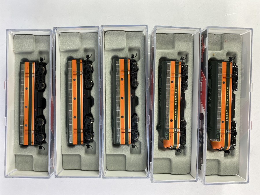 Inter Mountain Railways Co- Écartement N – Ensemble de 5 Locomotives EMD - F7A x 2 (307 A / 307 C) et F7B x 3 (269 B / 308 B / 365 B) de la Great Northern, Réf 69709-01, 69209-03, 69209-04, 69709-02, 69709-04, NB