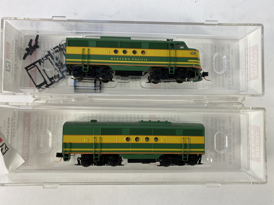 Micro-trains Line- Écartement N – Lot de 2 Locomotives EMD - FTA et FTB de la Western Pacific, Verte/jaune, Réf 987 01 070 / 987 02 70, NB