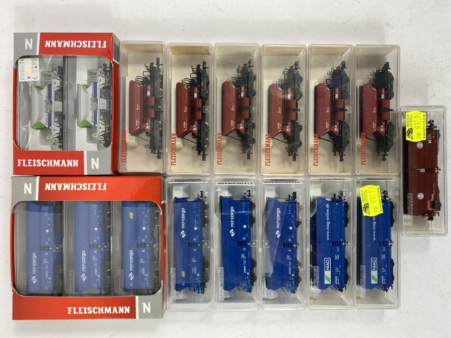 Fleischmann, Écartement N, 1/160ème, Lot de 17 wagons marchandises à bogies PKP Cargo, NIAG, etc..Réf 852(-328, 313, 315,316), 8525, 848902. NB