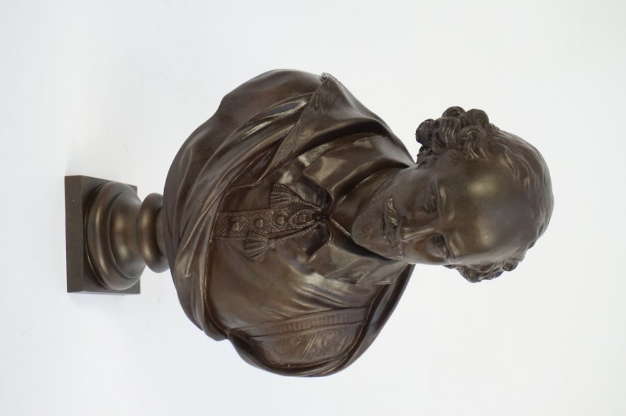 Buste de William Shakespeare. Édition mécanique COLLAS et F. BARBÉDIENNE Fondeur. Fonte d'édition en bronze de la seconde moitié du XIXe siècle.