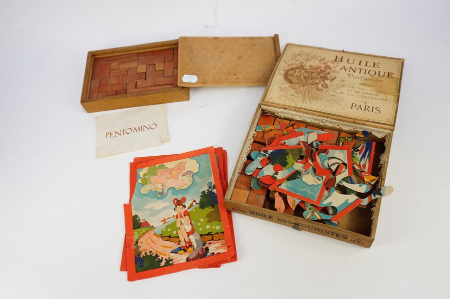 2 Jeux anciens ( Pentomino et puzzle incomplet).