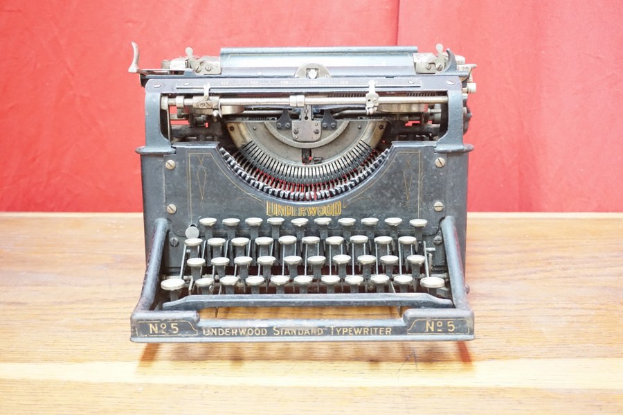 Machine à écrire Underwood, petit modèle.